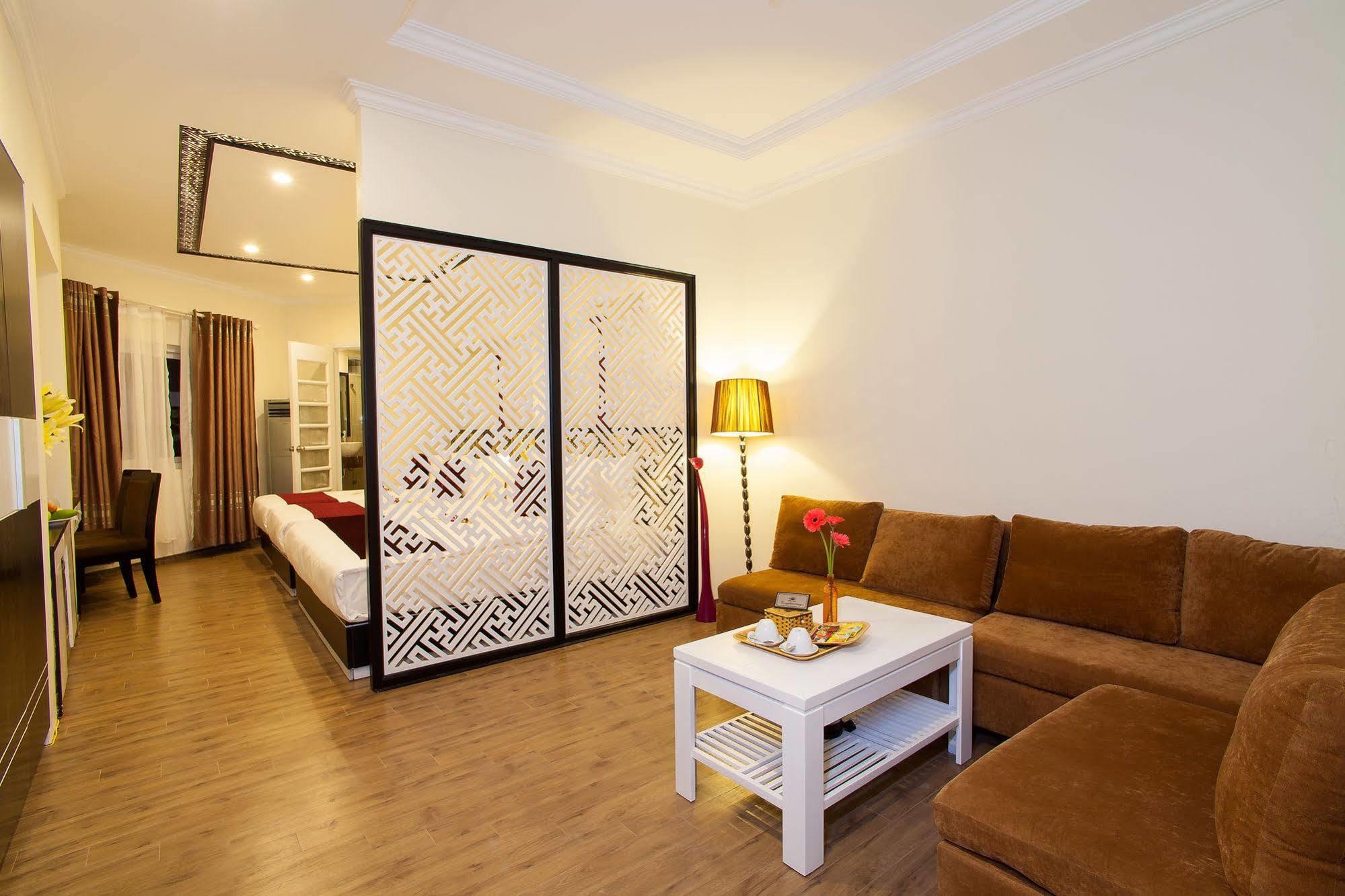 Serenity Diamond Hotel Hanoi Exterior photo